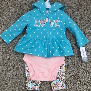 Carter’s 6 month girl set (never worn)